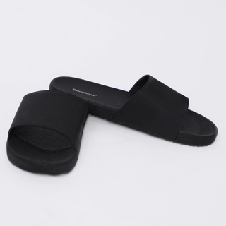 black slipper